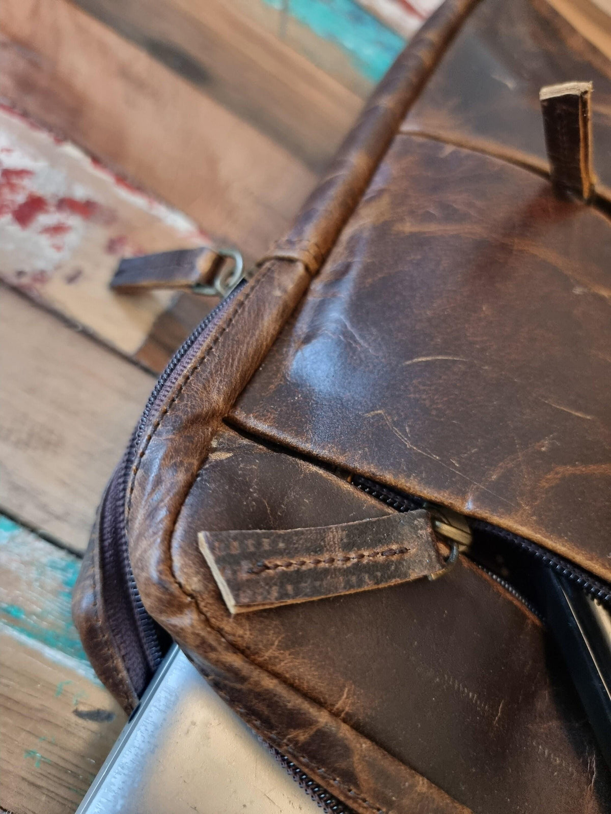 Full Grain Leather Laptop Messenger Bag: 15" Vintage Briefcase