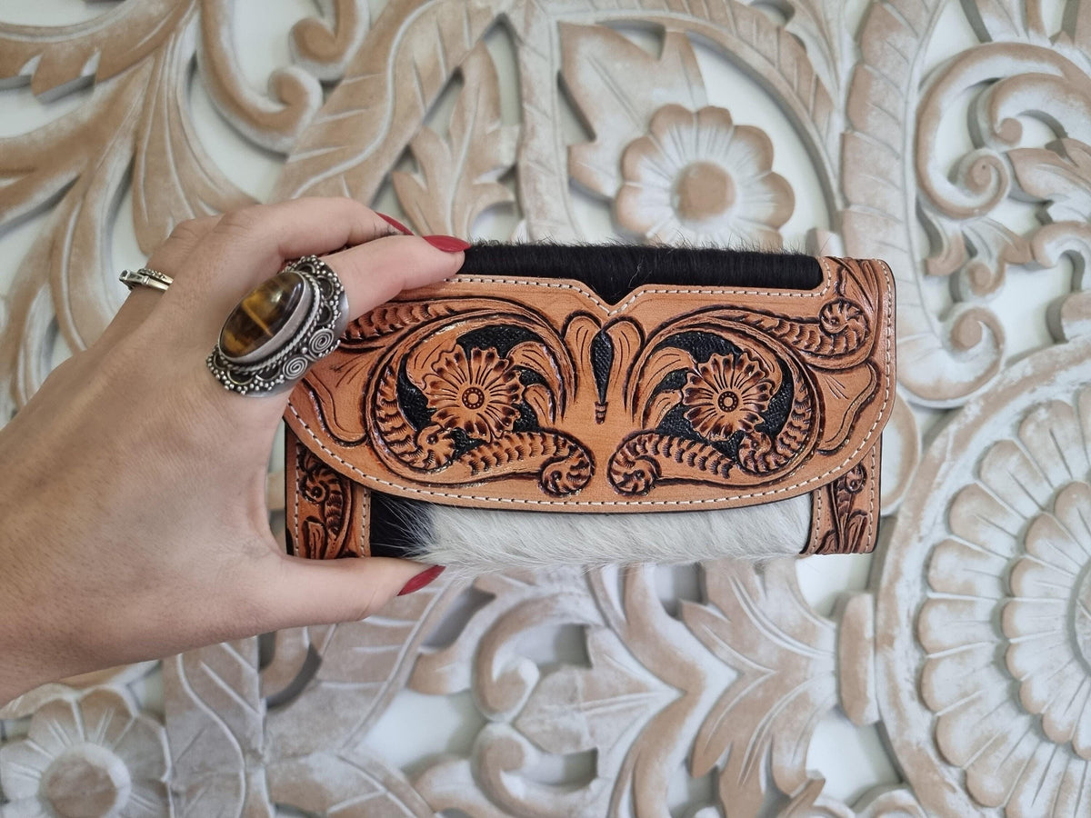 Western Cowhide Leather Long Wallet / Hand Tooled Floral Clutch Purse Women’s Zip Around Boho Card Holder