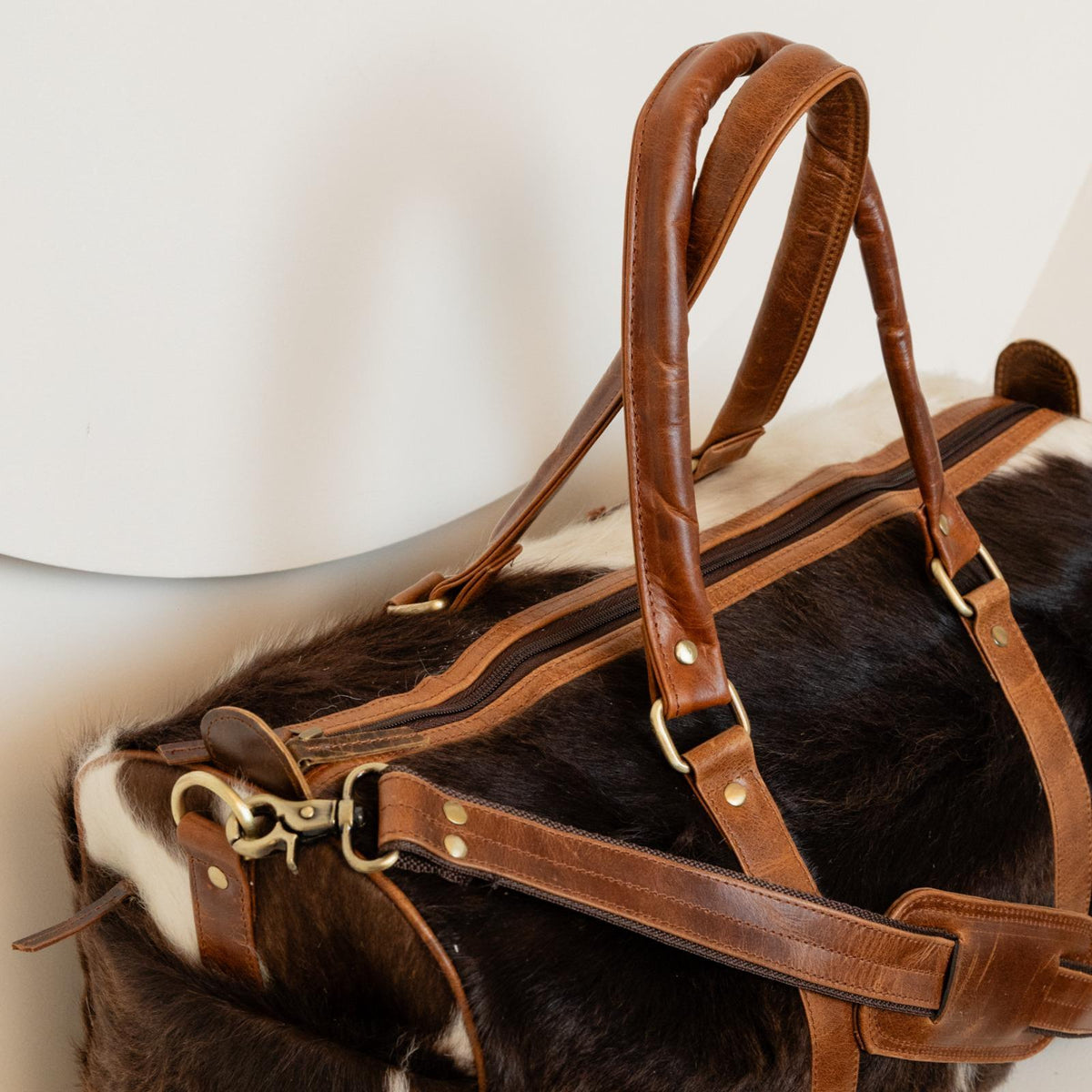 Cowhide Leather Duffle Bag: Large Travel Weekender, Unisex Carry-All