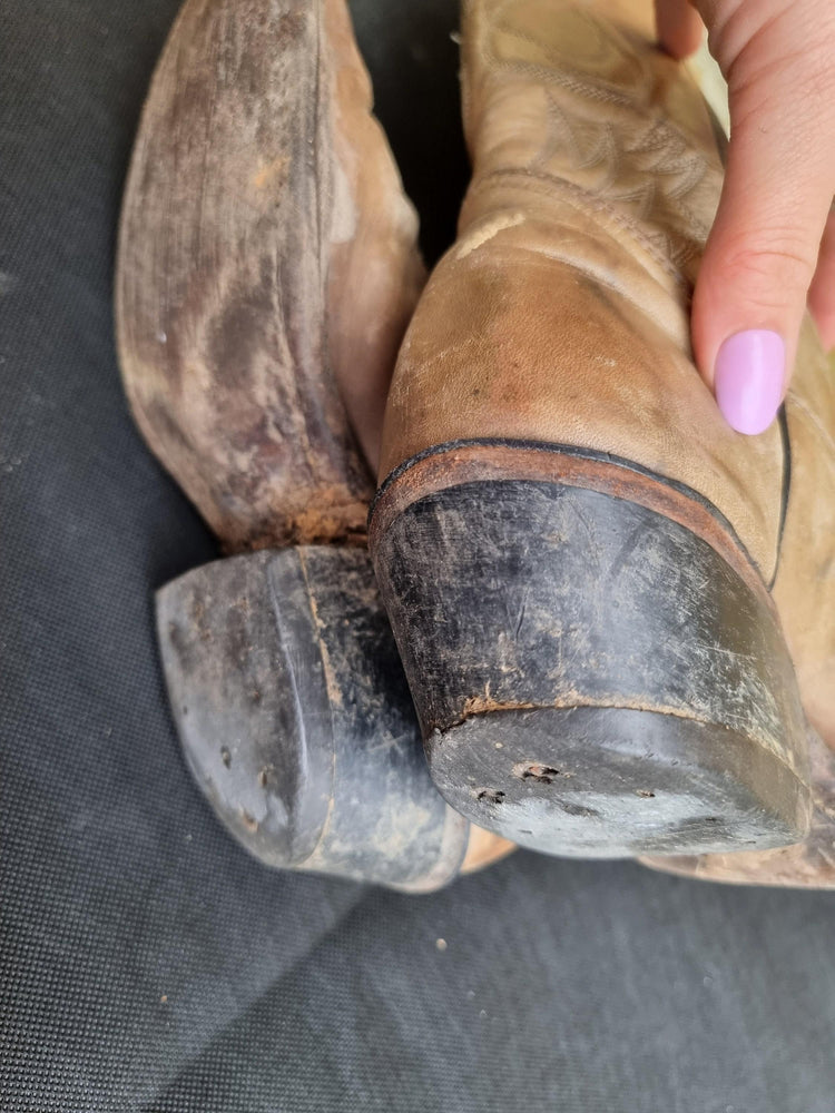 Vintage Leather Cowboy Boots: Women's US 7.5, Beige & Tan