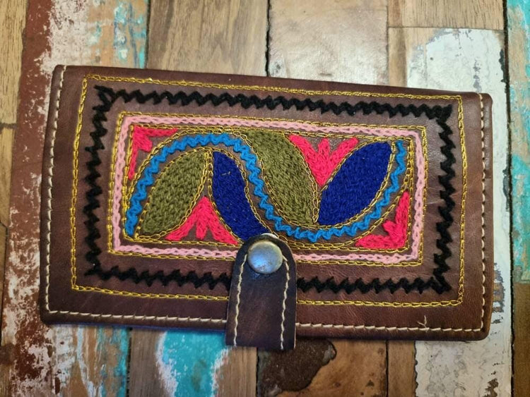 Handmade Embroidered Leather Wallet – Small Boho Coin Purse & Ethnic Women's Wallet