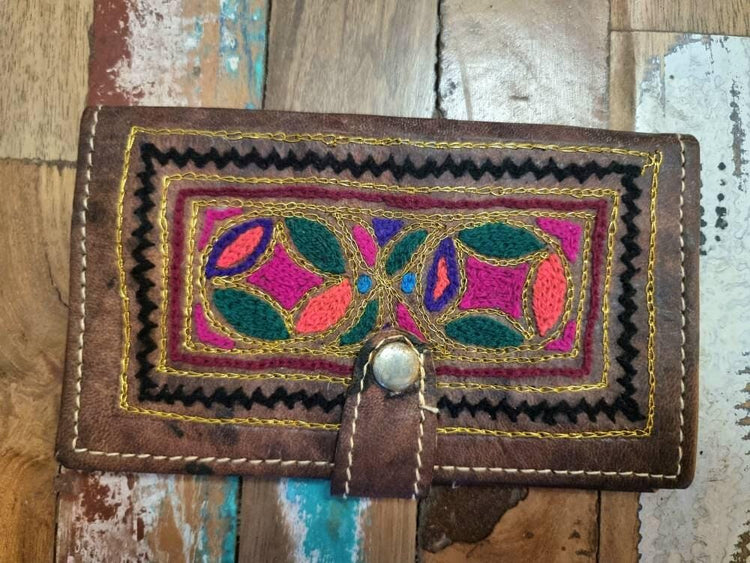 Handmade Embroidered Leather Wallet – Small Boho Coin Purse & Ethnic Women's Wallet