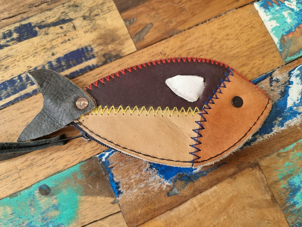 Handmade Fish Leather Coin Purse: Zippered Small Wallet