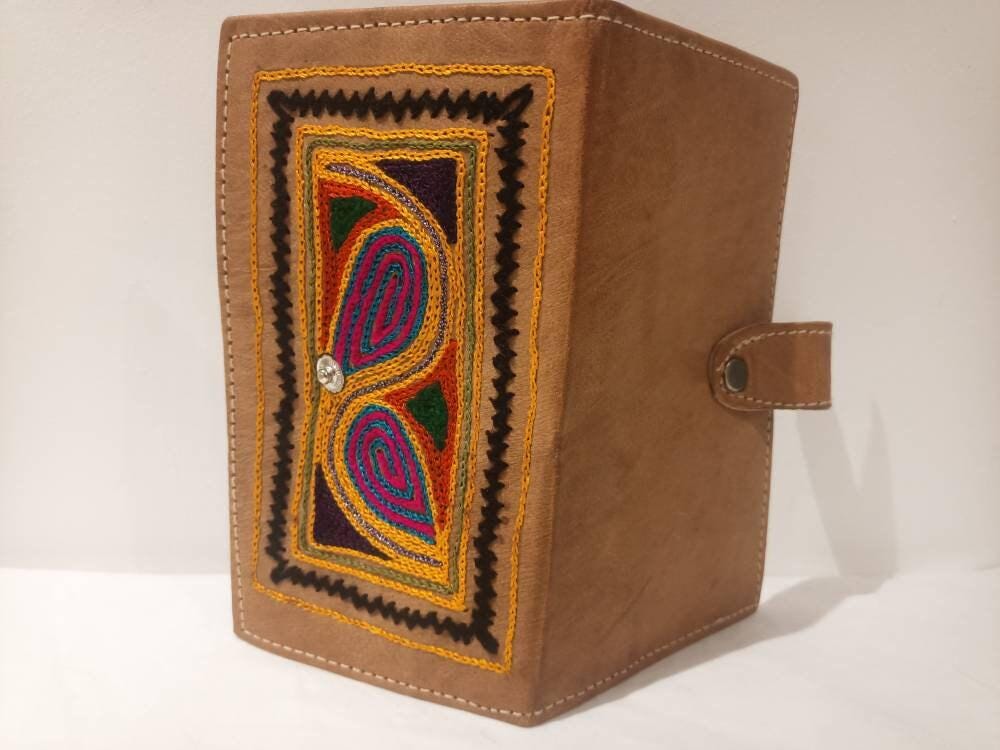 Handmade Embroidered Leather Bifold Wallet: Ethnic Coin Purse