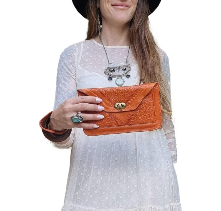 Moroccan Leather Shoulder Bag and Wallet Set: Boho Chic Purse