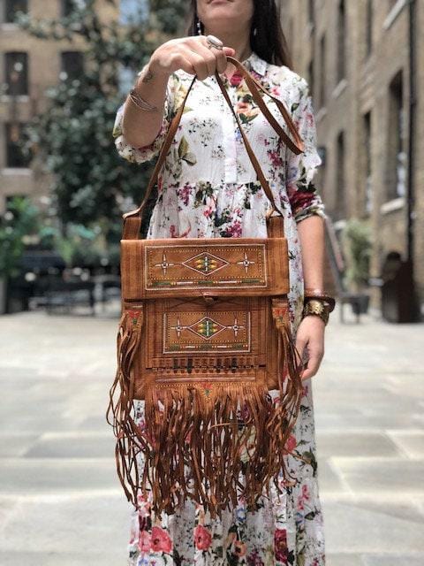 Vintage Look Leather Fringe Bag: Boho Tassel Shoulder Bag