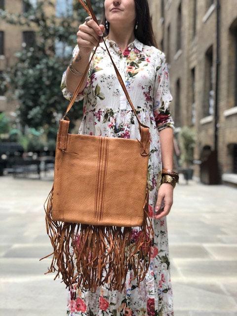 Vintage Look Leather Fringe Bag: Boho Tassel Shoulder Bag