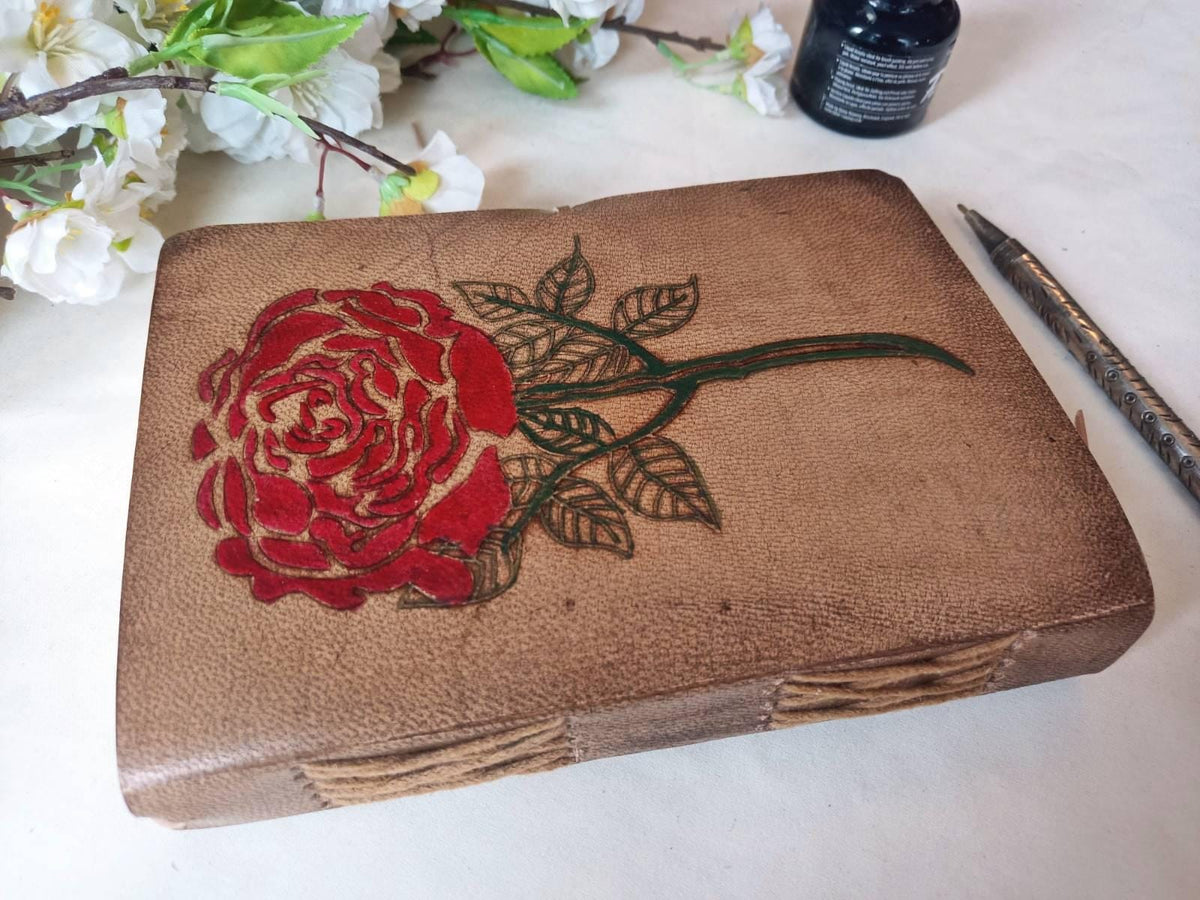 Red Rose Leather Journal: Hand-Tooled Vintage Travel Diary