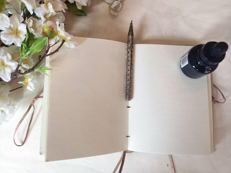 Red Rose Leather Journal: Hand-Tooled Vintage Travel Diary