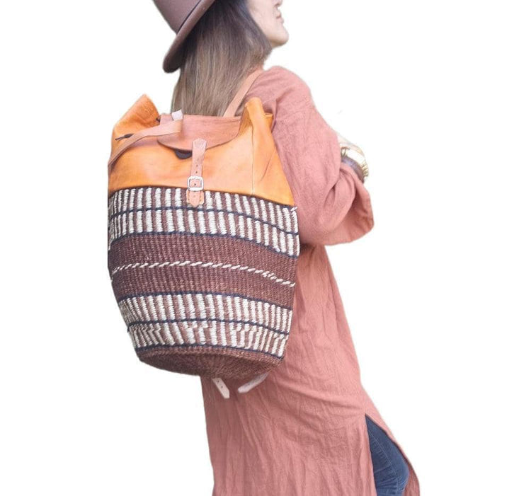 Oversized Sisal Backpack: Boho Travel Bag with Leather Straps