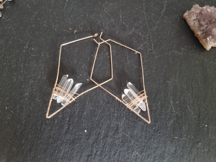 Gold wire geometric earrings, clear crystal quartz dangle earrings, raw stone boho jewellery, statement hoop earrings – gift for her