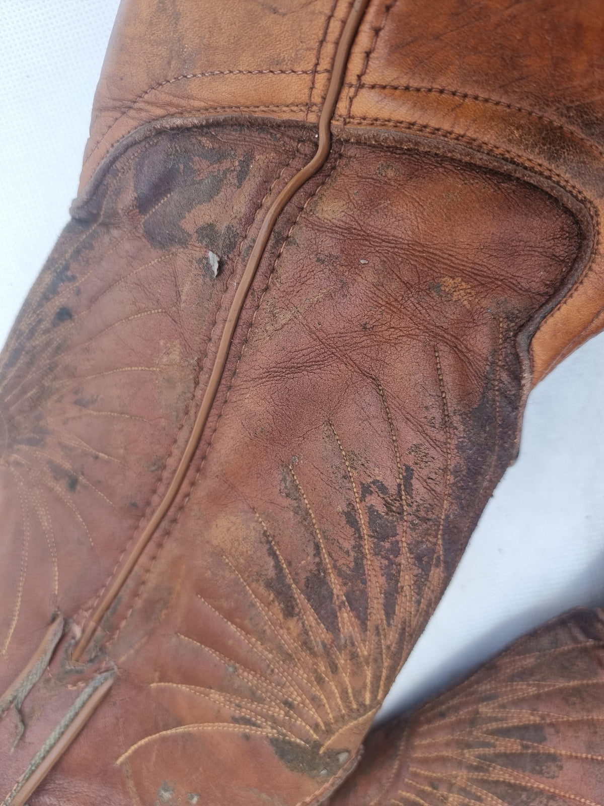 Rustic Leather Cowboy Boots: Western Embroidered Mid-Calf Boots US 8.5 / UK 6.5