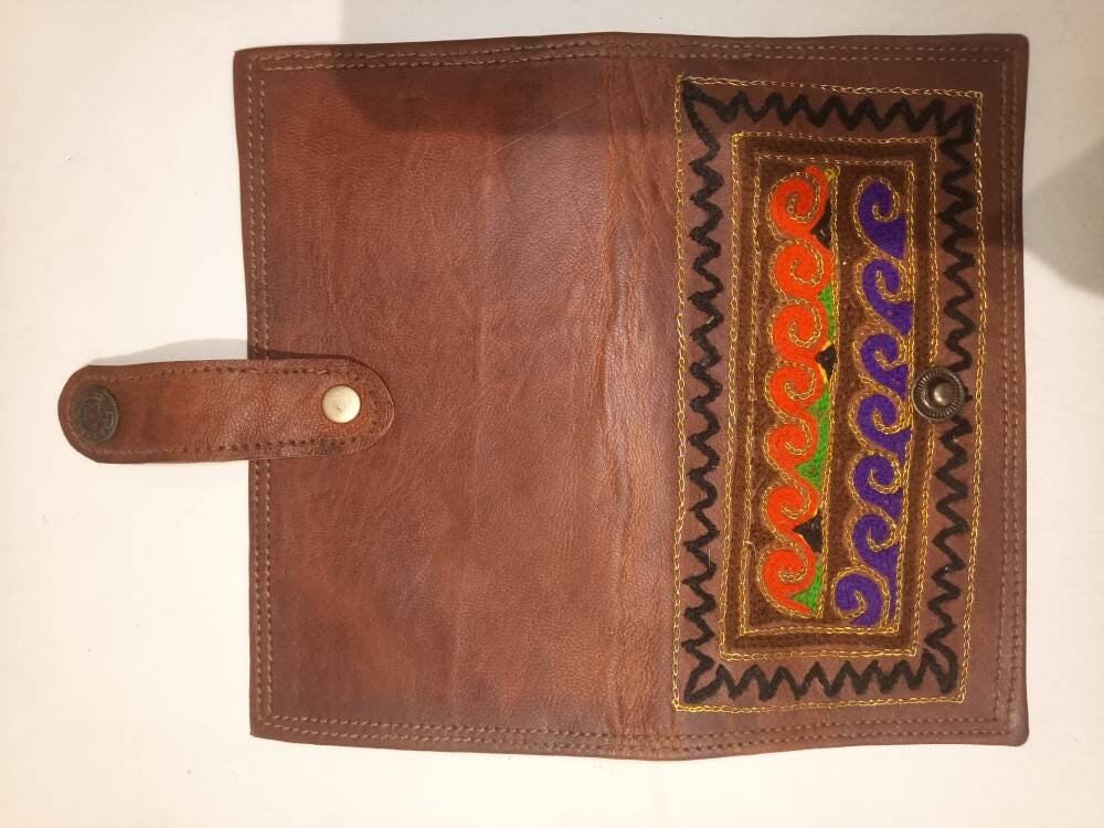 Handmade Embroidered Leather Wallet – Small Boho Coin Purse & Ethnic Women's Wallet