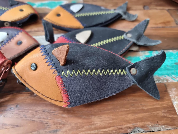 Handmade Fish Leather Coin Purse: Zippered Small Wallet