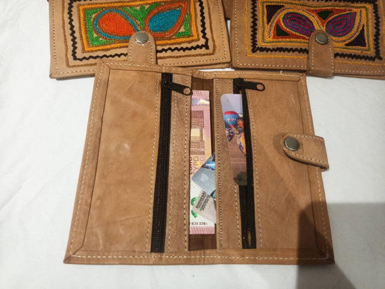 Handmade Embroidered Leather Bifold Wallet: Ethnic Coin Purse