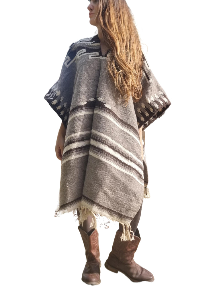 Peruvian Wool Poncho Aztec Blanket Shawl Handmade Andes Boho Hippie Wrap Fringed Unisex Festival Coat