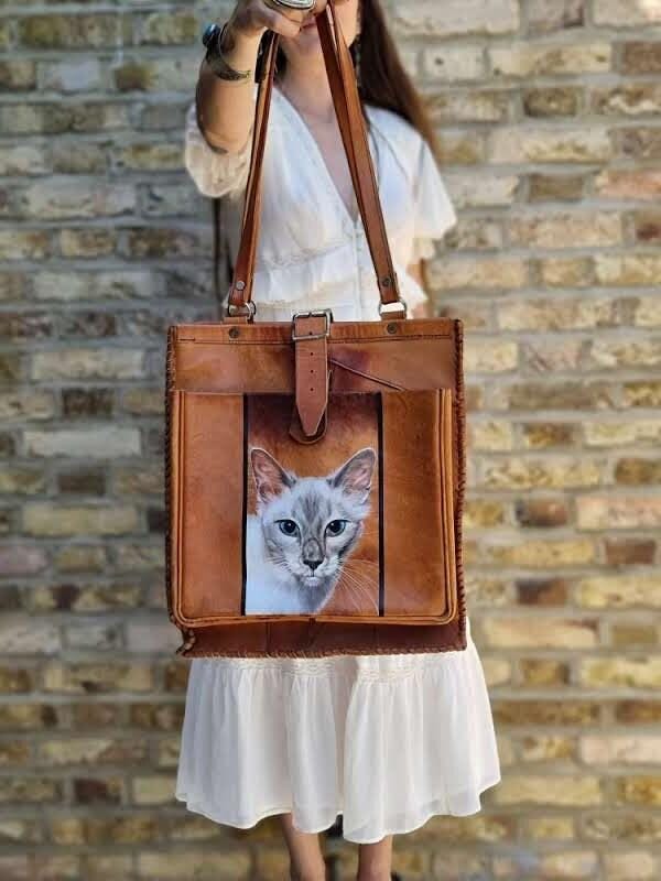 Hand-Painted Siamese Cat Leather Bag: 70s Vintage Tooled Hobo Purse