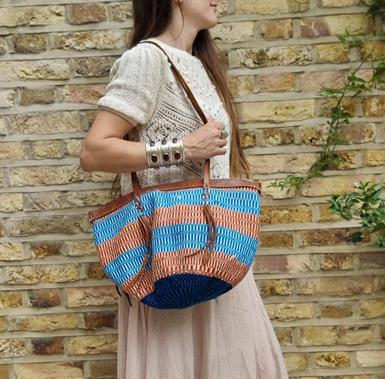 Vintage 70s Sisal Bucket Bag: Large Woven Straw & Leather Kiondo