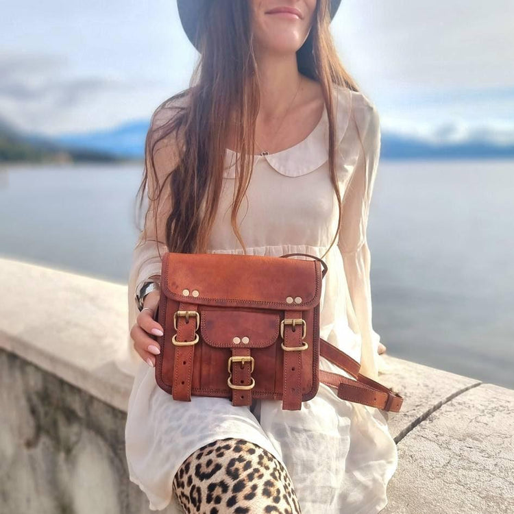 Small Leather Crossbody Bag: Vintage 70s Boho Satchel