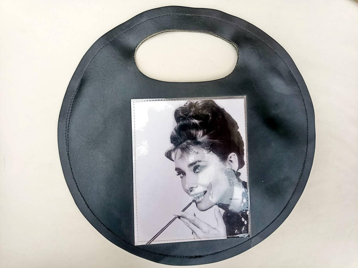 Audrey Hepburn 60s Handbag, Round Vegan Leather Bag, Breakfast at Tiffany’s Purse, Retro Mod Shoulder Bag, Black White Portrait Bag
