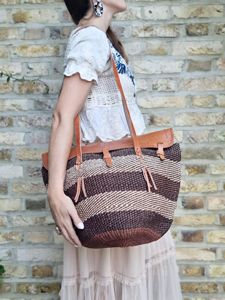 Handmade Sisal Bucket Bag: 70s Bohemian Woven Leather Tote