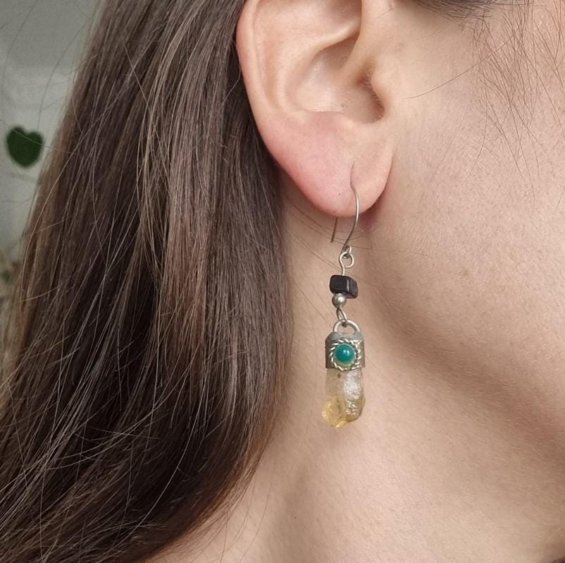 Raw Crystal Gemstone Drop Earrings – Citrine, Jade & Black Onyx Boho Silver Tone Minimalist Earrings, Bohemian Vintage Style Jewelry Gift