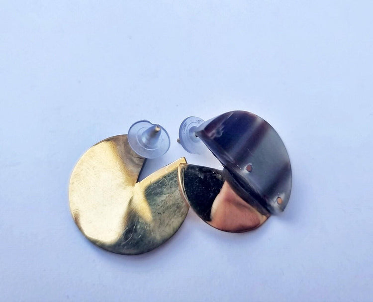 Handmade Boho Art Deco Circle Stud Earrings – Recycled Horn & Gold Brass Ethnic Jewelry, Elegant Geometric Statement Earrings, Gift for Her