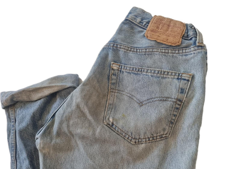 Vintage Levi's Baggy Jeans: Y2K Stonewashed Blue Denim, Unisex Oversized Fit