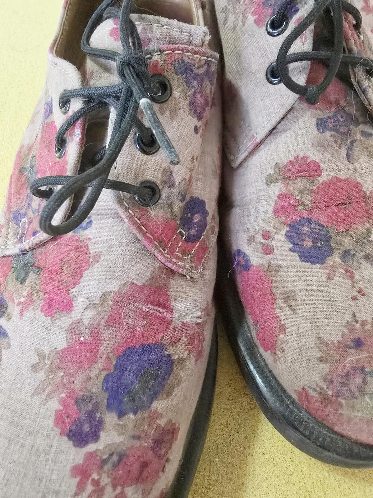 Floral Lace Up Shoes, Vintage Boho Footwear, Hippie Flower Boots, Leather Fabric Shoes, Retro 90s Style, EU 39 UK 6 US 8