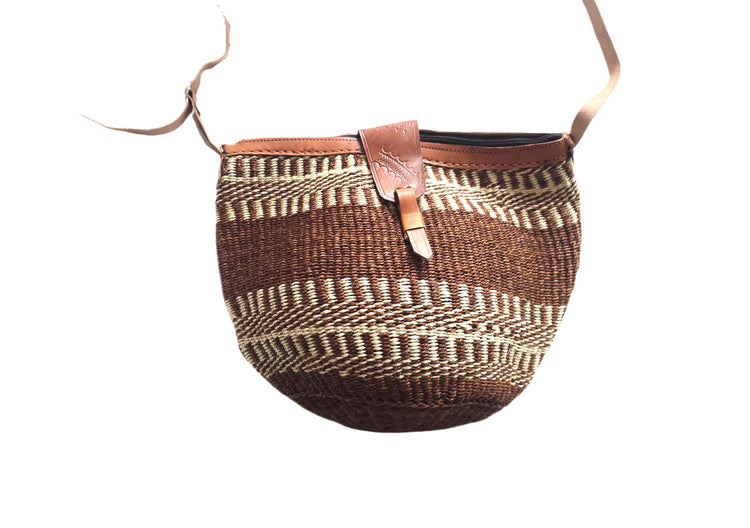 Handmade Sisal Bucket Bag, Boho Woven Basket Bag, Vintage Style Leather Crossbody, Summer Beach Artisan Handbag