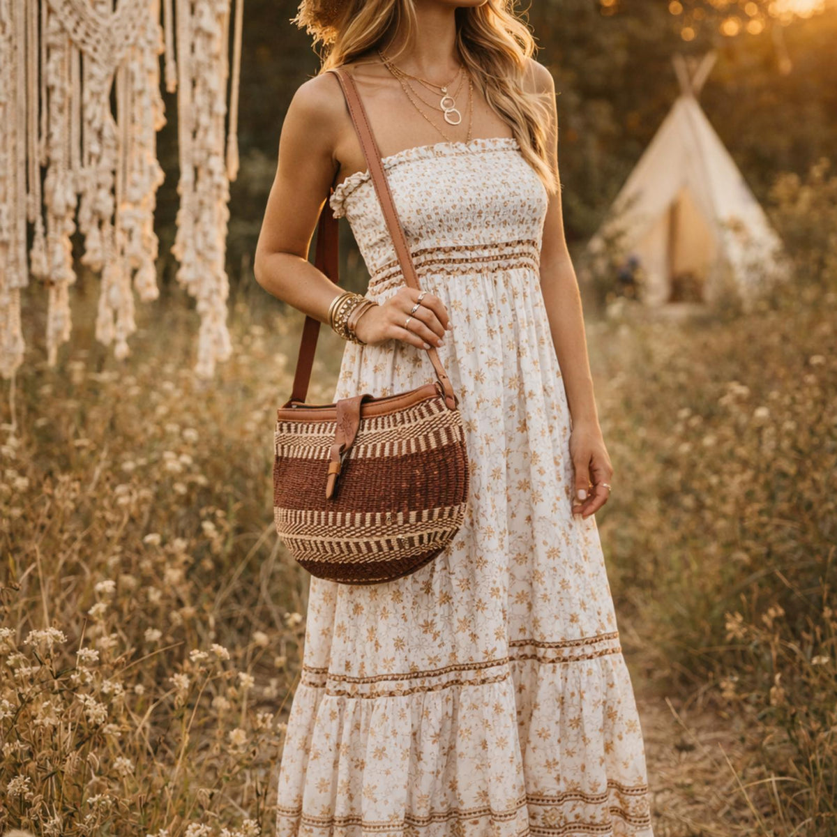 Handmade Sisal Bucket Bag, Boho Woven Basket Bag, Vintage Style Leather Crossbody, Summer Beach Artisan Handbag