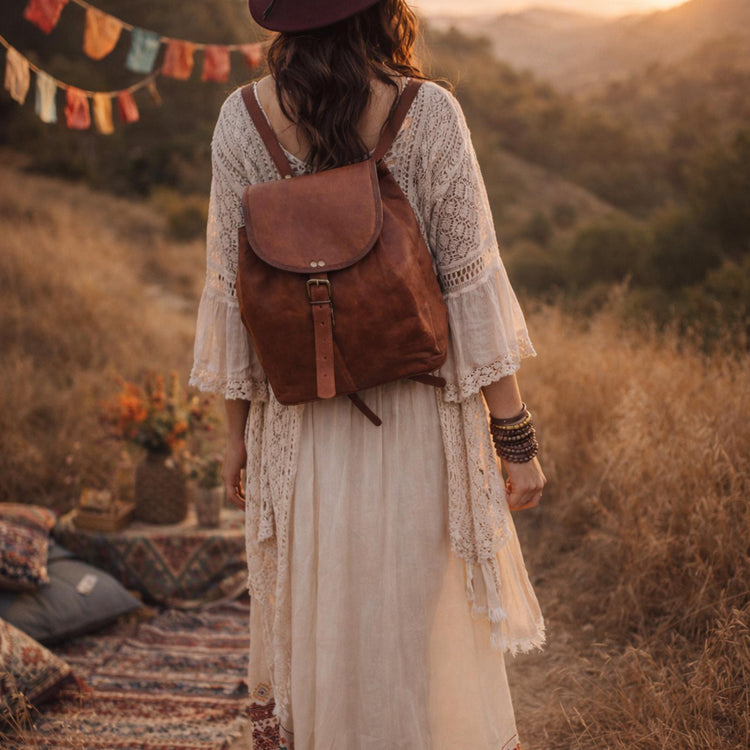 Convertible Leather Backpack: Unisex Travel Rucksack, Crossbody Shoulder Bag