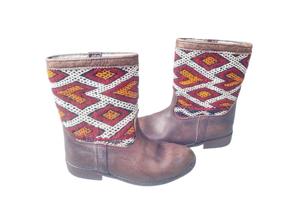 Moroccan Kilim Carpet Boots 41: Leather Western Ankle Boots US 9