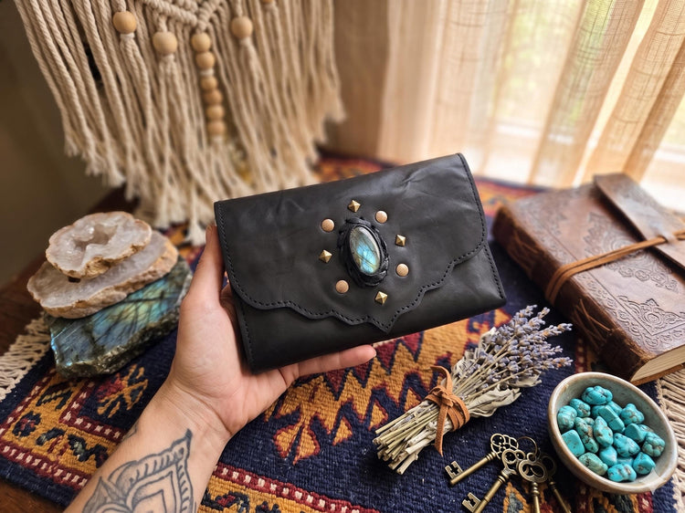 Large Trifold Leather Wallet Women with Labradorite Stone, Full Grain Leather Purse, Boho Coin Wallet, Unique Gift for Her
