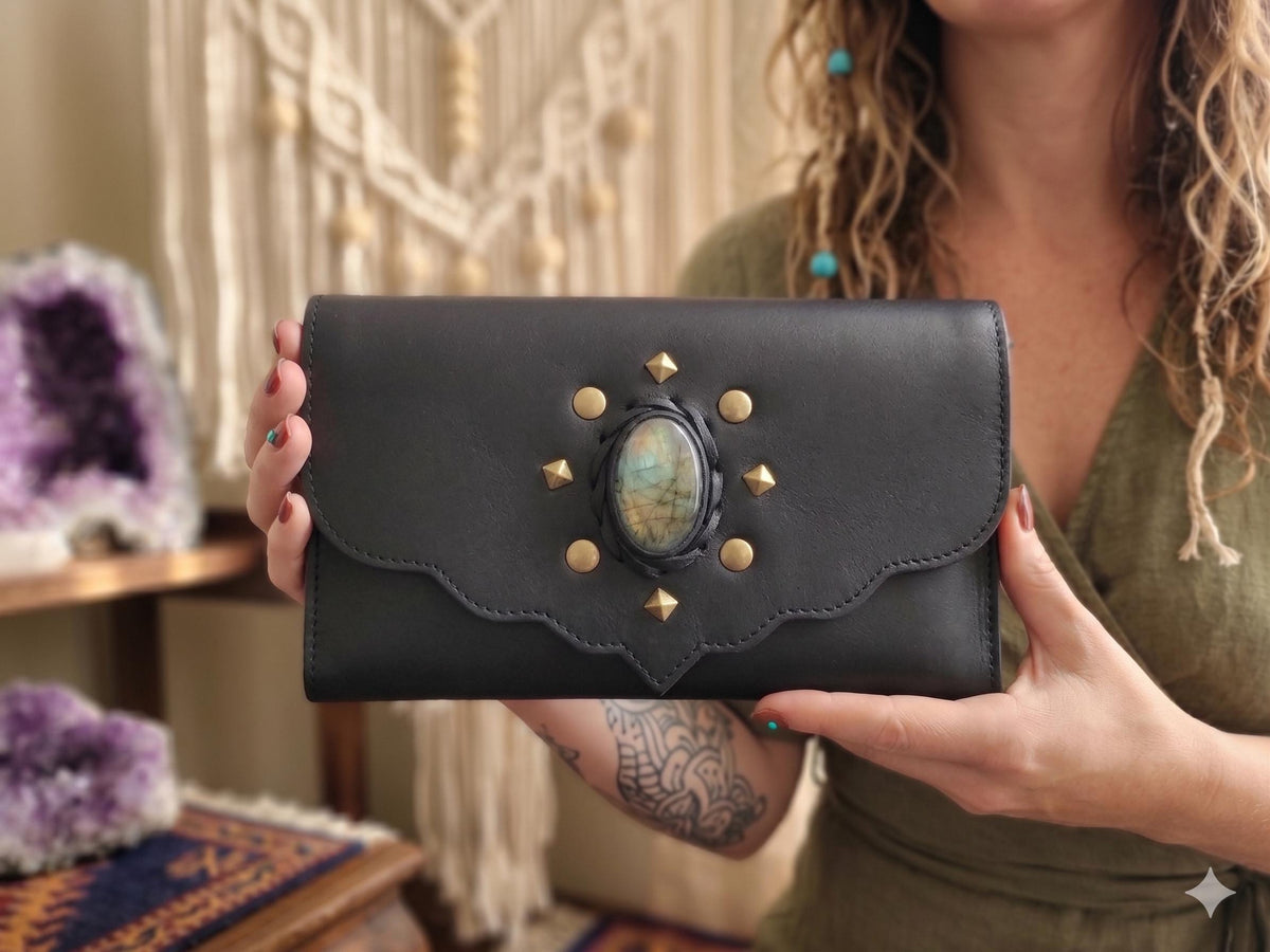 Large Trifold Leather Wallet Women with Labradorite Stone, Full Grain Leather Purse, Boho Coin Wallet, Unique Gift for Her