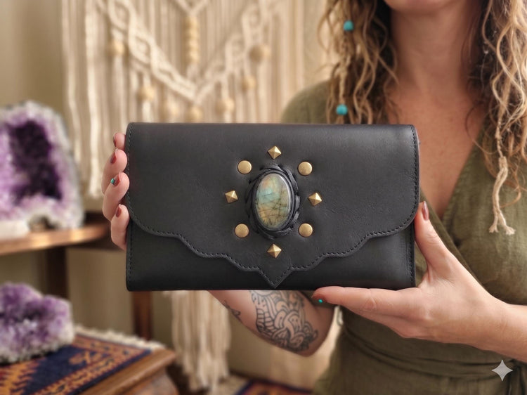 Large Trifold Leather Wallet Women with Labradorite Stone, Full Grain Leather Purse, Boho Coin Wallet, Unique Gift for Her