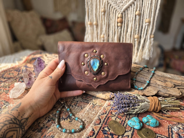Large Leather Wallet Women with Labradorite Stone, Boho Leather Clutch, Unique Womens Wallet, Handmade Leather Purse, Healing Crystals