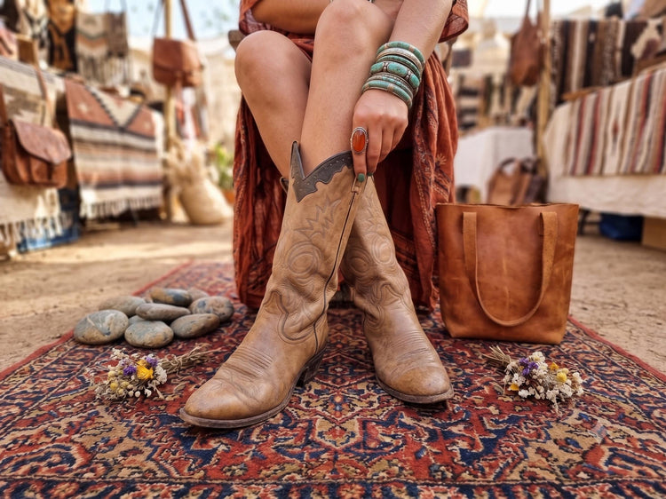 Vintage Leather Cowboy Boots: Women's US 7.5, Beige & Tan