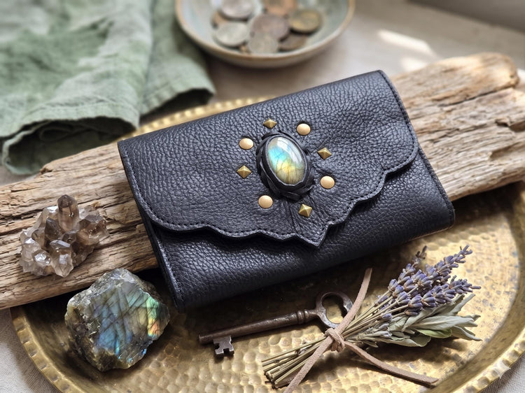 Large Trifold Leather Wallet Women with Labradorite Stone, Full Grain Leather Purse, Boho Coin Wallet, Unique Gift for Her