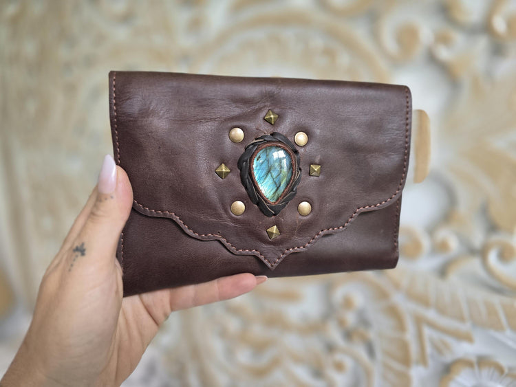 Large Leather Wallet Women with Labradorite Stone, Boho Leather Clutch, Unique Womens Wallet, Handmade Leather Purse, Healing Crystals