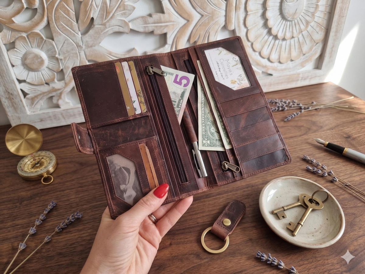 Cowhide Leather Portfolio Wallet / Western Travel Organiser Passport Holder Large Bifold Cowgirl Purse
