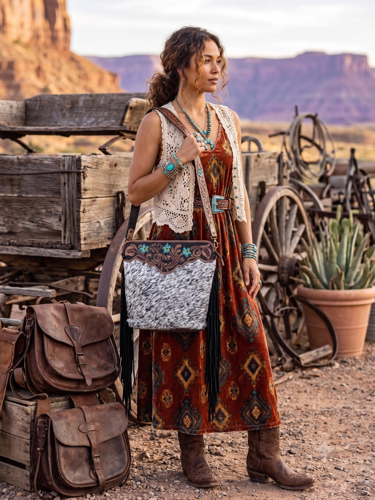 Floral Tooled Leather Cowhide Bag: Western Cowgirl Crossbody Purse
