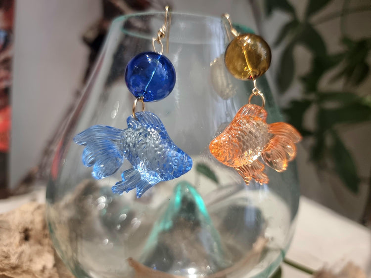 Mismatched Goldfish Earrings – Orange & Blue Glass Fish Dangles, Kawaii Statement Jewellery, Cute Japanese Inspired Gift