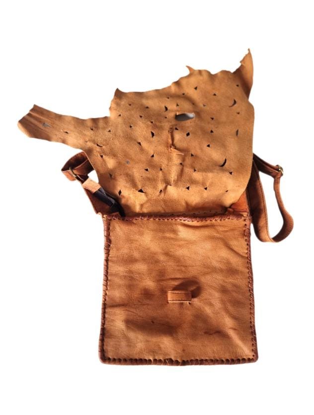 Moroccan Leather Crossbody Bag, Handmade Boho Leather Purse, Tribal Horn Buckle Satchel, Festival Shoulder Bag, Artisan Leather Handbag