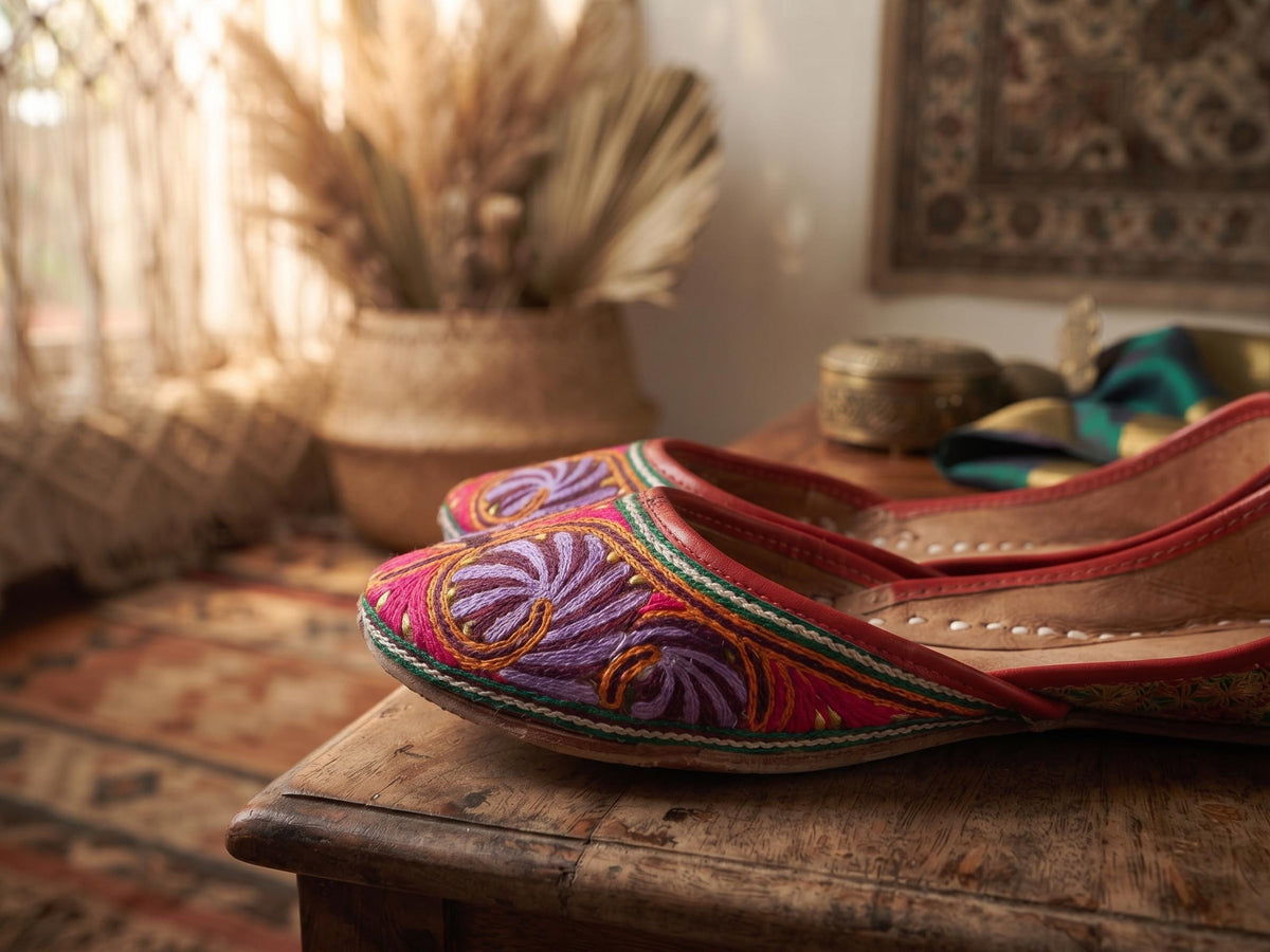 Embroidered Leather Ballet Flats, Womens Tribal Shoes, Handmade Indian Leather Shoes, Boho Hippie Flats, Floral Ethnic Shoes, EU 38