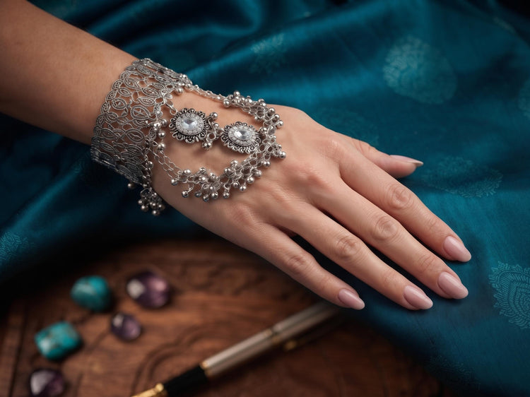 Boho Hand Bracelet with Finger Rings, Rhinestone Hand Chain, Festival Hand Jewelry, Hippie Ring Bracelet, Beaded Gypsy Accessory