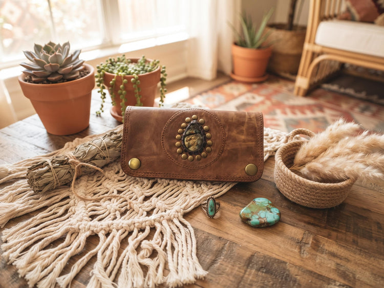 Mini Leather Wallet,  Tobacco Case, Weed Smoking Kit, Travel Organiser Pouch, Small Labradorite Stone Purse, Cigarette Holder