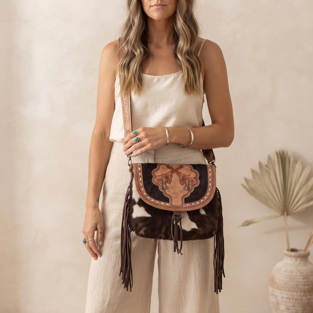 Hand Tooled Leather Wallet & Fringe Handbag Set: Western Cowhide Pistol Design